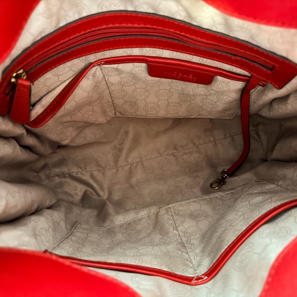 Red Designer Tote Bag - Picture 4 of 7
